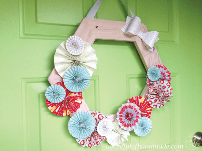 Beautiful & Easy Wood and Paper Wreath Tutorial