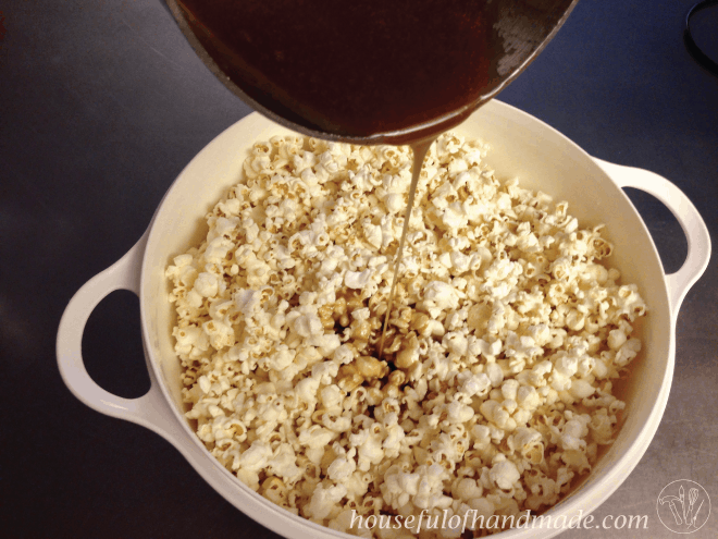 The best 10 minute soft & chewy caramel popcorn from Houseful of Handmade.