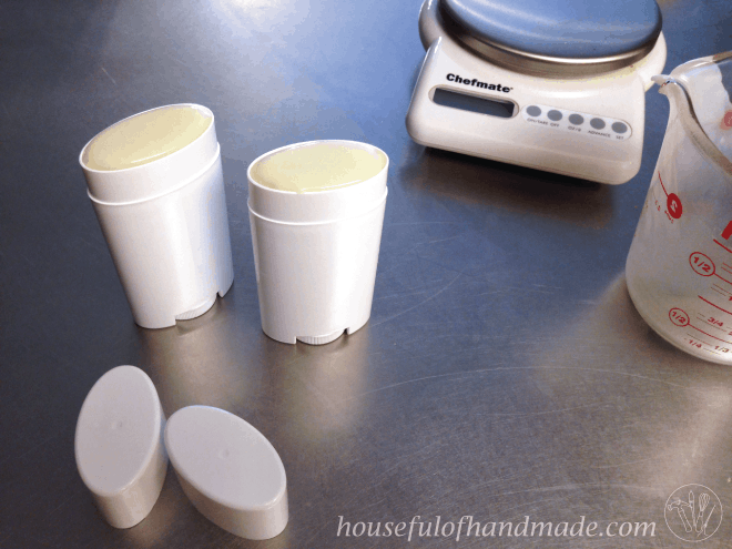 A super quick homemade deodorant stick that really works! Tutorial from Houseful of Handmade.