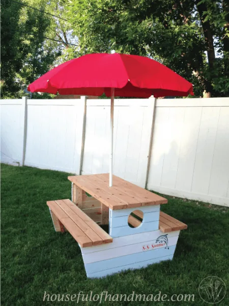 How to build a boat picnic table for bigger kids. Inspired by plans form Ana White. Tutorial on Houseful of Handmade. #getbuilding2015 #diy