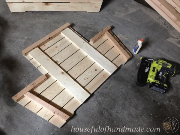 How to build a boat picnic table for bigger kids. Inspired by plans form Ana White. Tutorial on Houseful of Handmade. #getbuilding2015 #diy