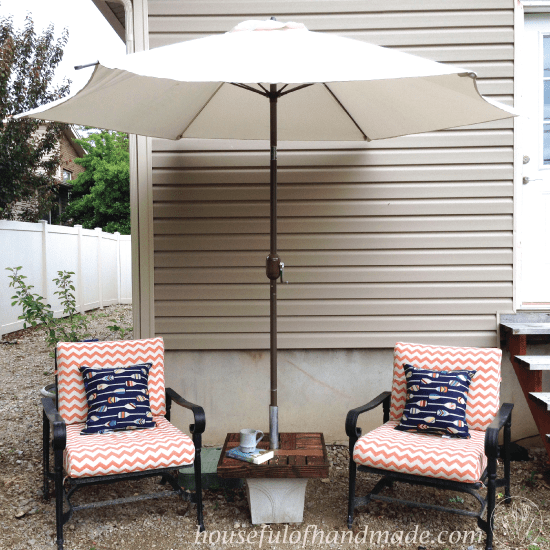 Outdoor umbrella clearance stand