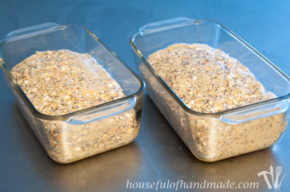 This bread is so delicious! A soft but hearty whole grain seed bread made with whole wheat, oats and seeds. Recipe on Houseful of Handmade.