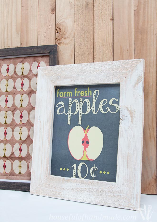 Apple farm printable signs for fall in rustic picture frames. 