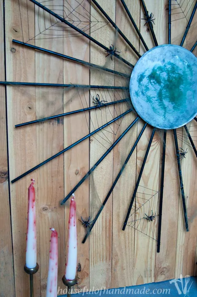 How to make a Halloween sunburst mirror that looks like it has been in grandmas attic for years! Perfect for your spooky Halloween decor. Tutorial from Houseful of Handmade. 