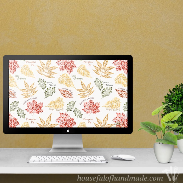 Decorate your smartphone and desktop for fall with these free digital backgrounds for November. Inspired by the beautiful fall leaves and all things autumn. | HousefulofHandmade.com