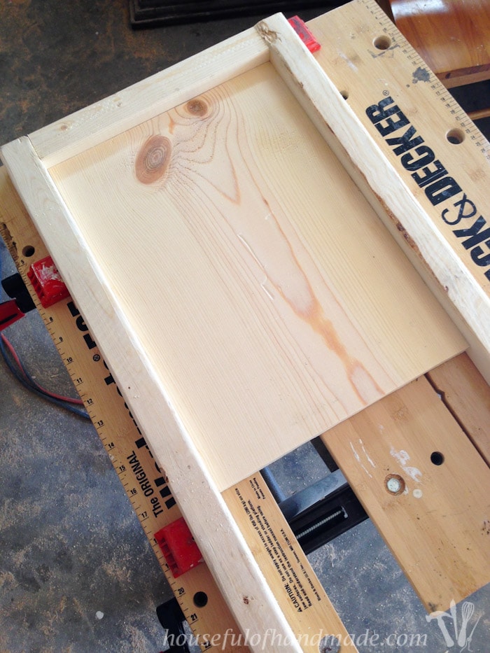 2x2 boards for the legs and frame of the console table with 1x12 side piece. 