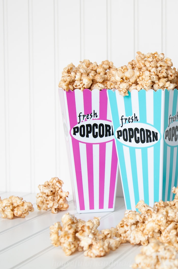 Bring your favorite carnival treat to movie night with this fun churro caramel popcorn. A super quick and easy recipe! | Housefulofhandmade.com