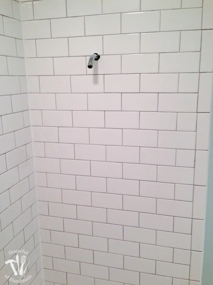 I've been working hard on the master bathroom remodel. This week I tackled tiling and learned a lot. Check out the update on the bathroom and see what I learned so you can avoid making the same mistakes. | Housefulofhandmade.com