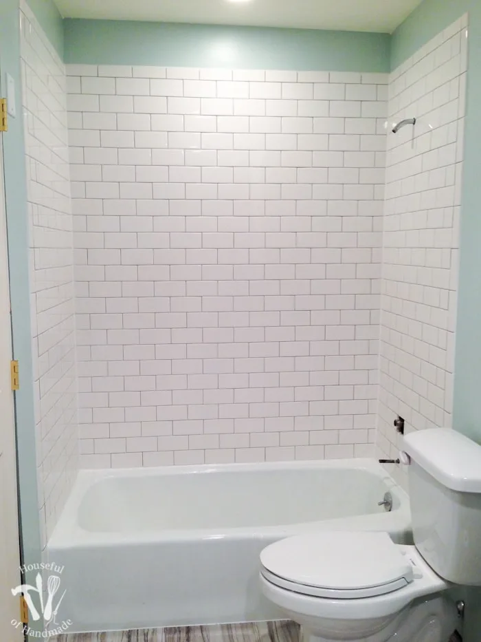 I've been working hard on the master bathroom remodel. This week I tackled tiling and learned a lot. Check out the update on the bathroom and see what I learned so you can avoid making the same mistakes. | Housefulofhandmade.com