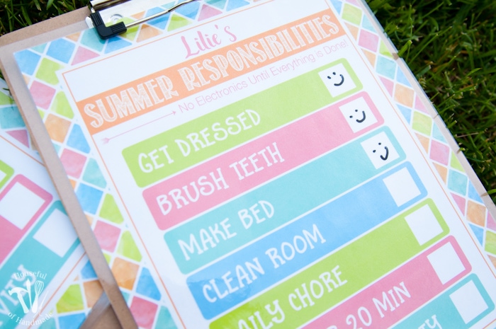 Keep your kids responsible this summer with these bright and colorful free printable summer chore charts. Two charts: one for daily responsibilities and one to keep track of daily chores. Download yours today. | Housefulofhandmade.com