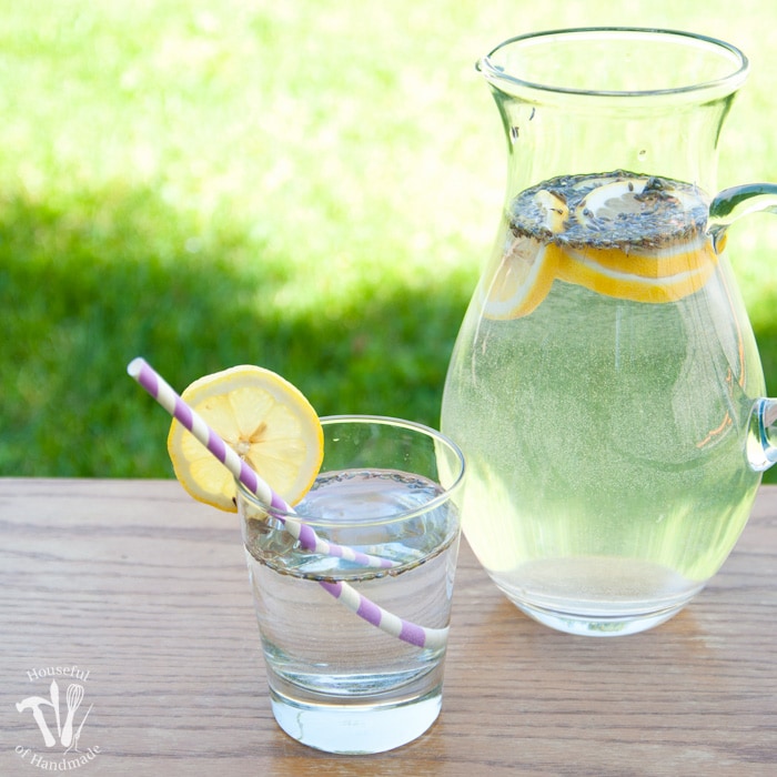Turn your lemon water into something extra special. This lavender lemon water recipe is the perfect refreshment for a hot afternoon, Sunday brunch, or rustic wedding. | Housefulofhandmade.com