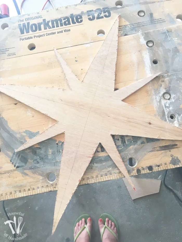 Wooden Compass Making + Plan  Wooden diy, Diy woodworking, Wooden