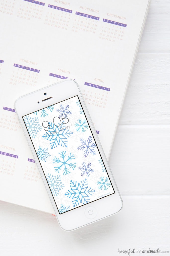 Celebrate the New Year with these watercolor snowflakes on your phone and computer! Download these free digital backgrounds for January today. Includes backgrounds with or without a calendar to help you stay focused in the new year. | Housefulofhandmade.com