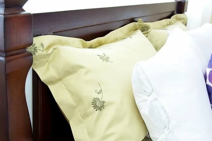 Transform old silk curtains into beautiful silk pillow shams on a budget. It's an easy way to update your summer bedroom. Get all the summer decorating tips at Housefulofhandmade.com