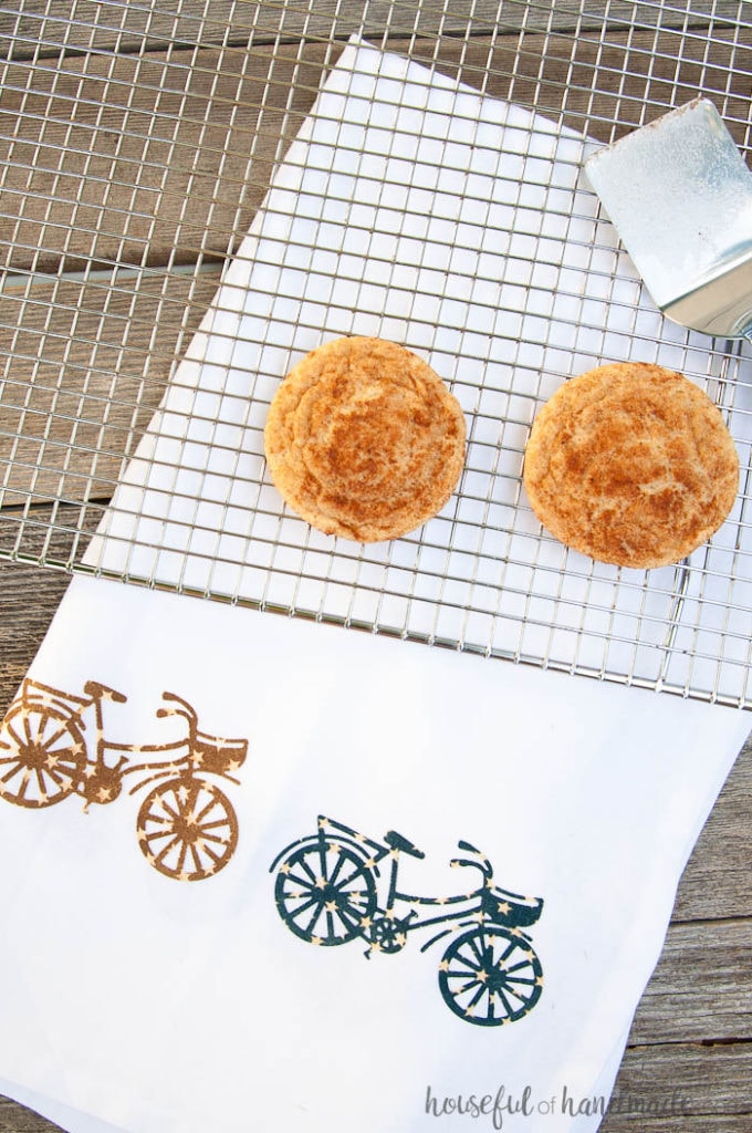 Decorative Summer Tea Towel DIY Houseful of Handmade