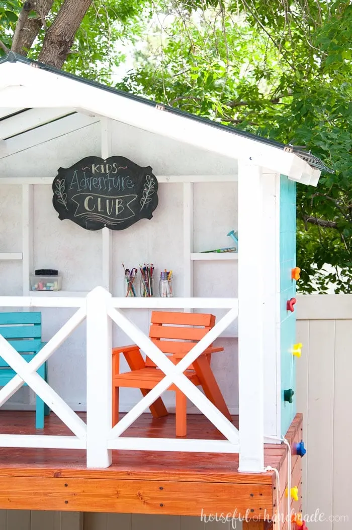 Then outdoor playhouse for the kids is perfect for any backyard. See how to build your own at Housefulofhandmade.com