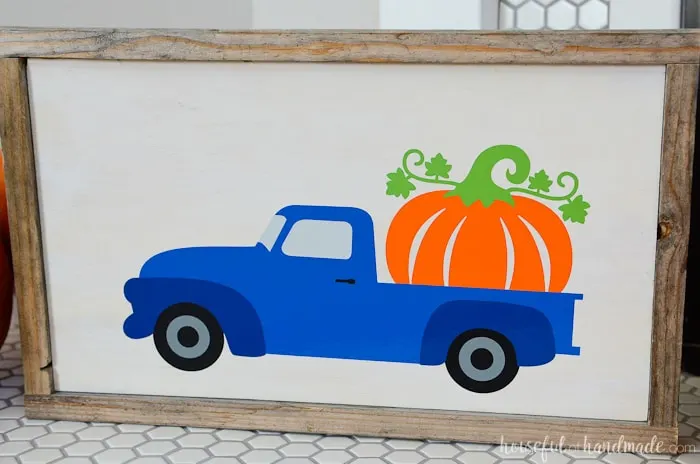 I love this whimsical fall sign! The pumpkin truck is perfect for autumn. Get the easy wood pumpkin sign tutorial from Housefulofhandmade.com.