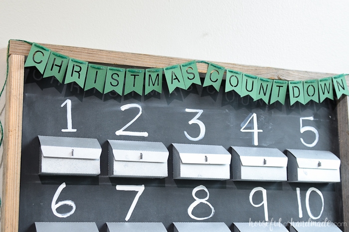 Celebrate a beautiful rustic Christmas advent calendar with this free cut file. Perfect Christmas Silhouette Cameo project. Housefulofhandmade.com