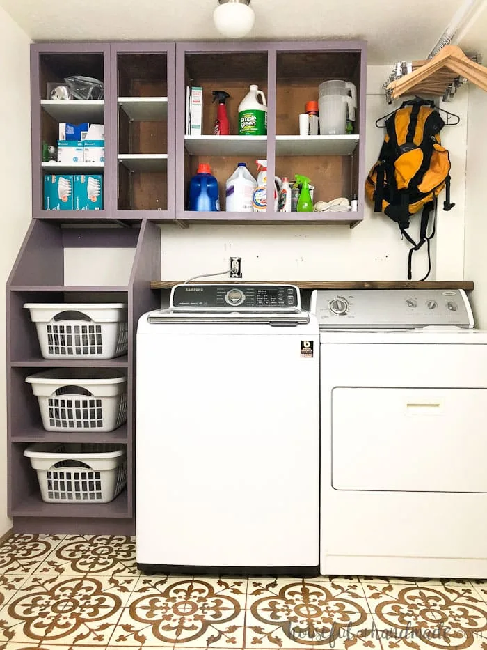 It's week 4 of the $100 laundry room makeover and I am starting to see the light! There were a lot of small projects accomplished this week which led up to a big impact in the space. I am finally seeing the vision come together. See the progress. Housefulofhandmade.com