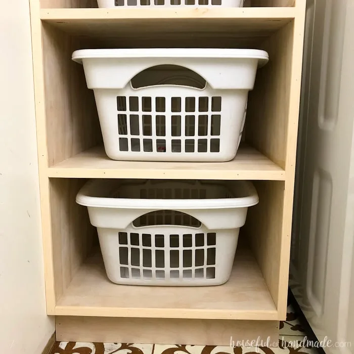 Turn the empty space next to your washing machine into useable space with this stackable laundry basket storage! Housefulofhandmade.com