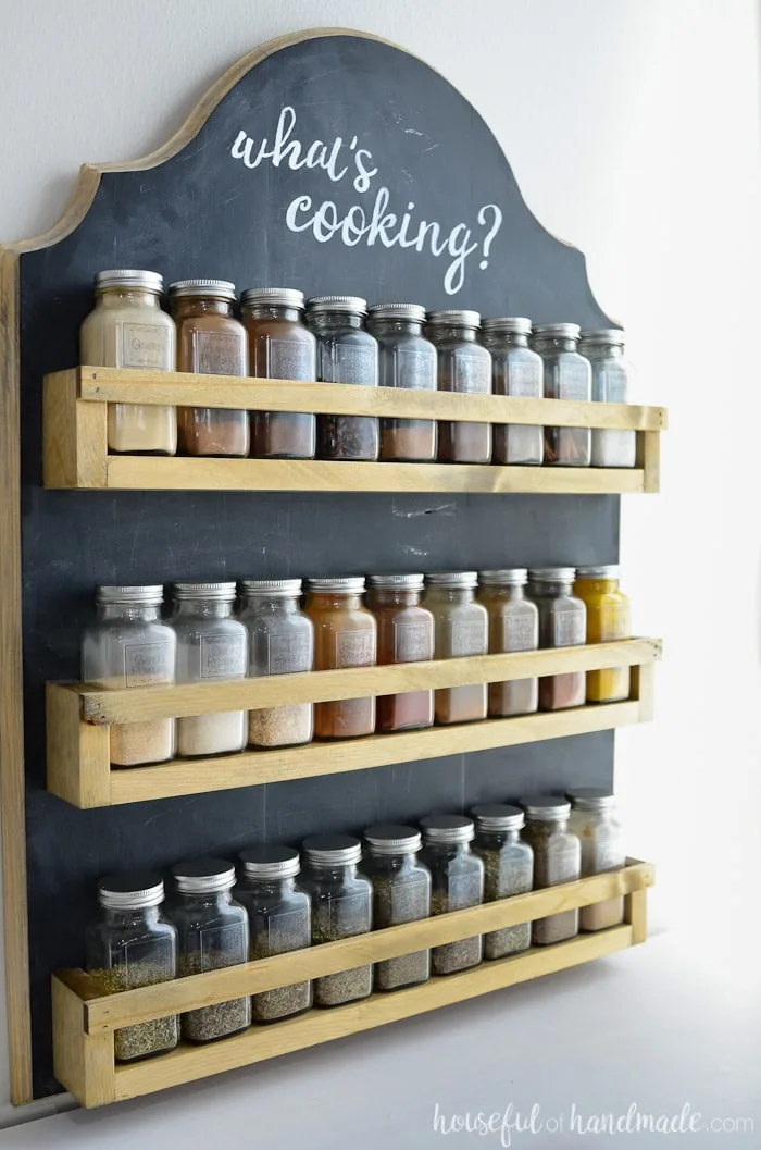 https://housefulofhandmade.com/wp-content/uploads/2018/01/wooden-spice-rack-4.jpg.webp