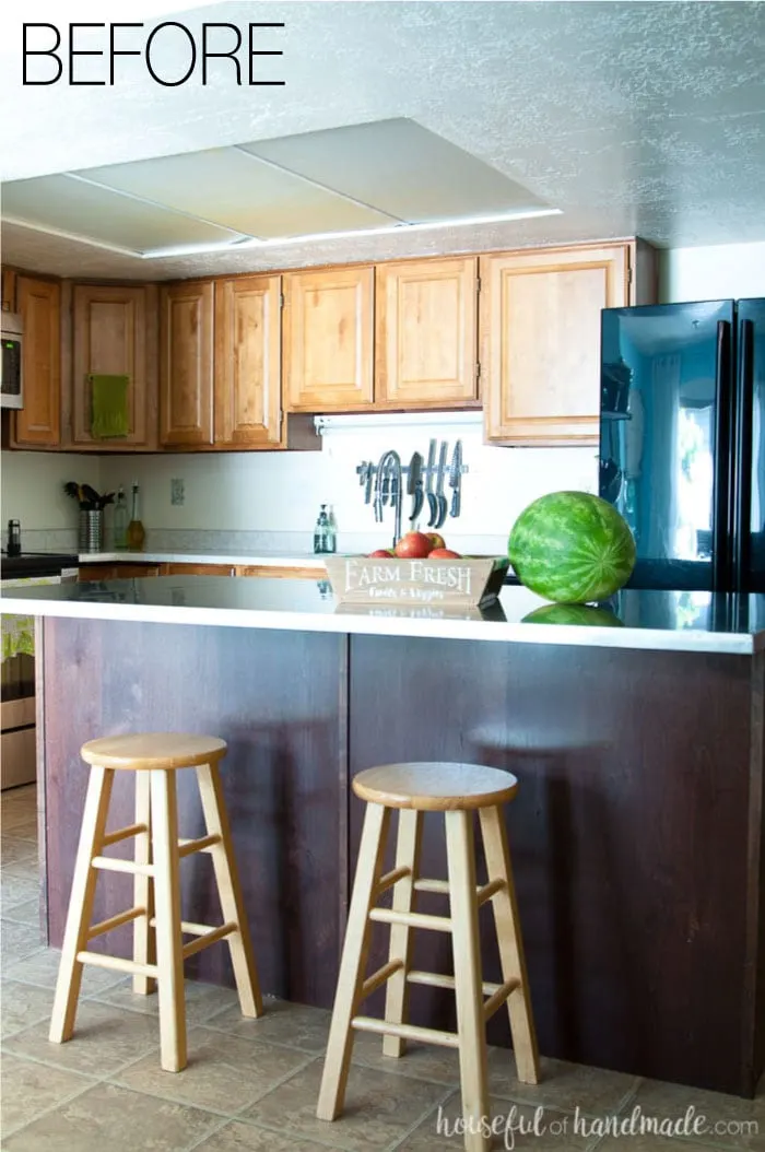 Remodeling your kitchen doesn't have to break the bank. See our plans for a budget farmhouse kitchen renovation. We will be completing the kitchen in just 6 weeks at a fraction of the cost of a normal kitchen remodel. Housefulofhandmade.com