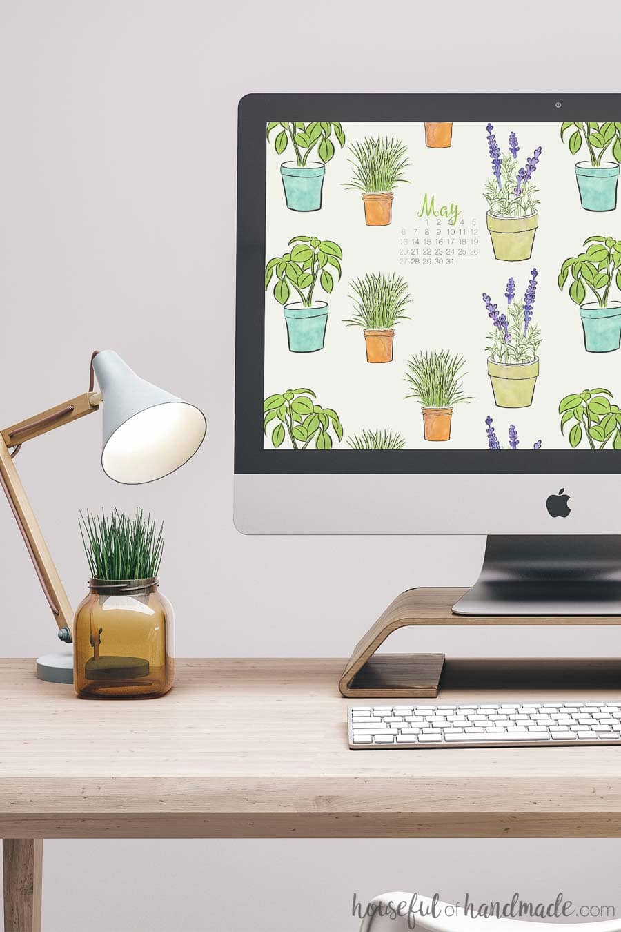 If you love gardening, you are going to love these free digital backgrounds for May. This fun hand-drawn herb pattern is perfect for decorating your smartphone and computer screen for spring. Download with or without a calendar today! Housefulofhandmade.com