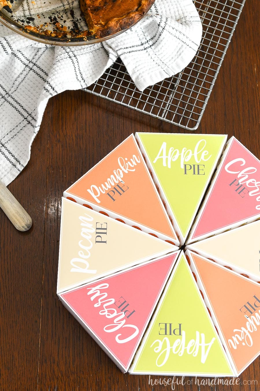 Eight printable leftover pie boxes, each with a different pie name (pecan pie, pumpkin pie, cherry pie, and apple pie). 