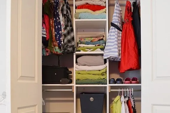 25 Best Small Closet Ideas to Borrow From Professional Designers
