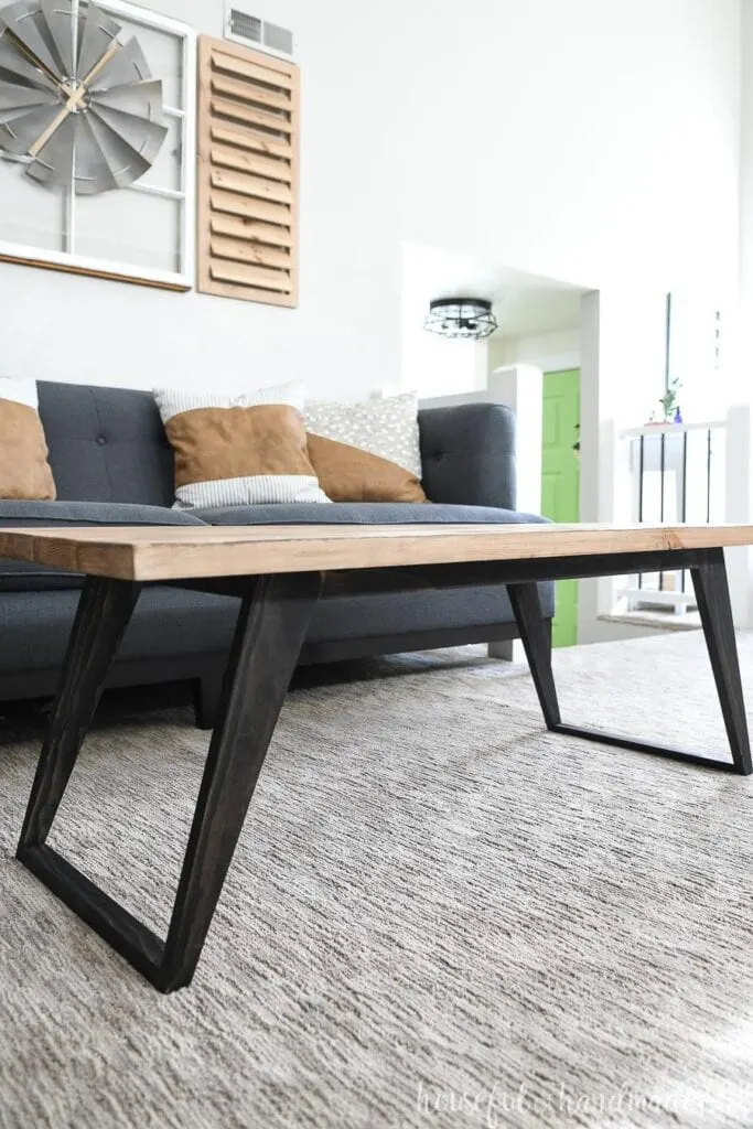 Living room decorated with clean modern coffee table.