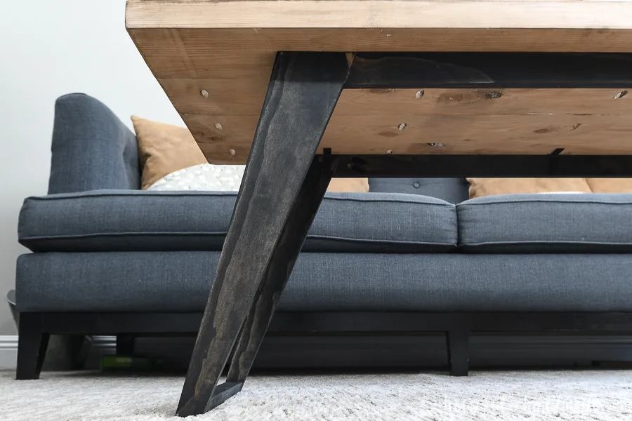 Modern coffee store table legs