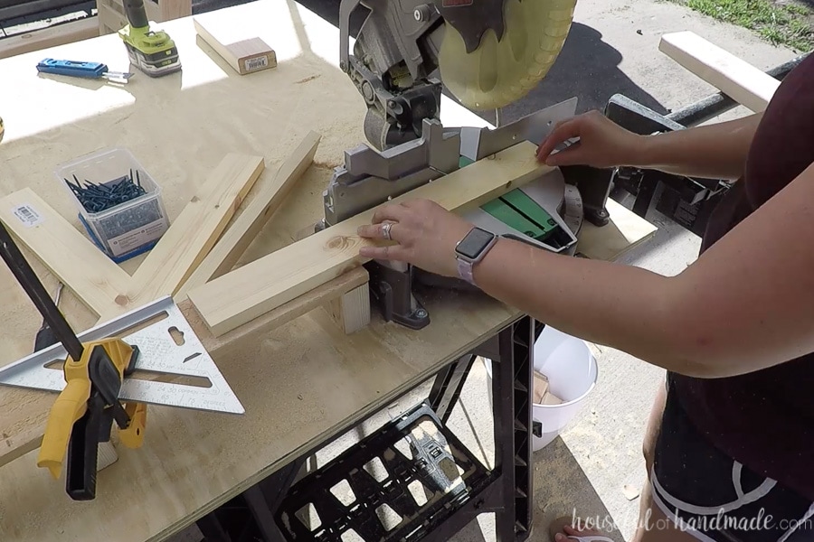 Cutting 1x3s for the seat and back of the outdoor lounge chair. 