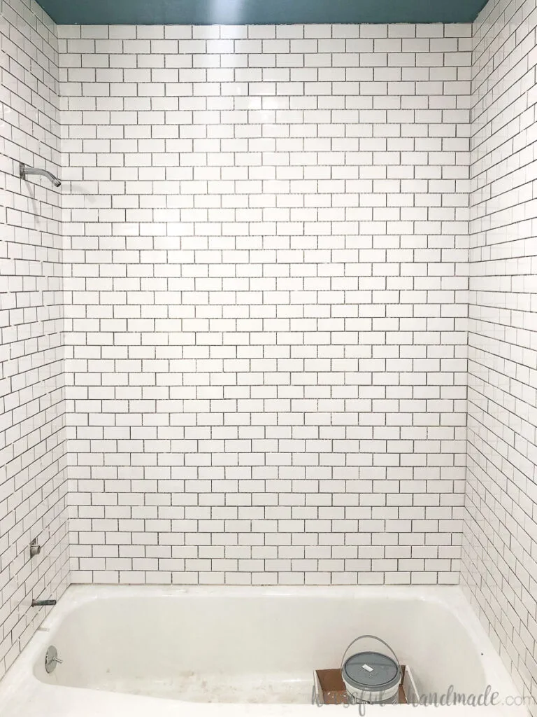 Subway Tile Sheets Vs Individual, How Many Square Feet To Tile Around A Bathtub
