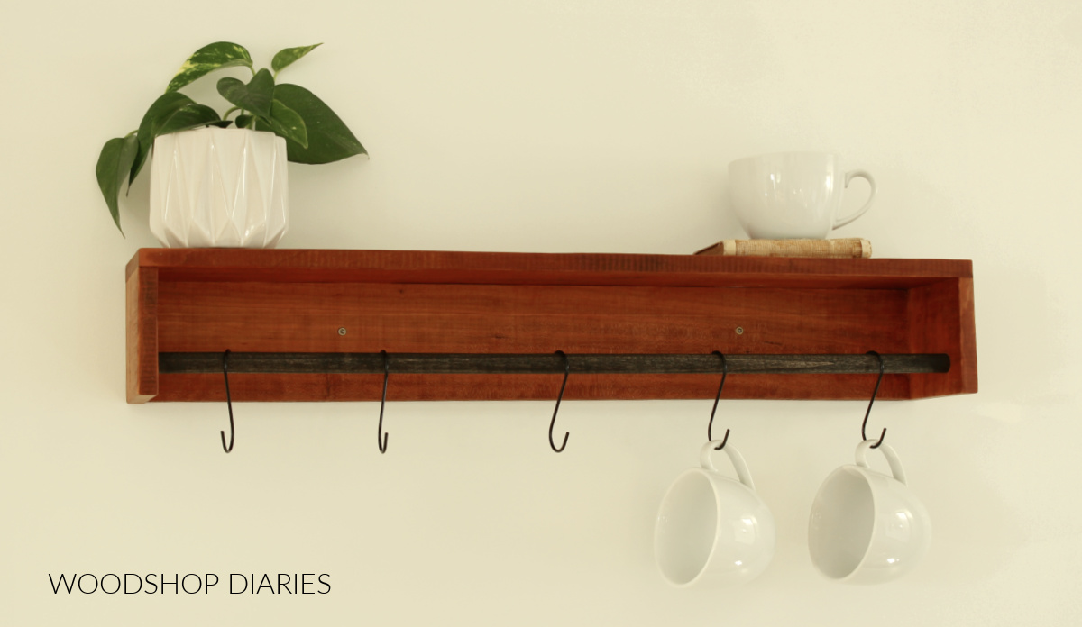 DIY reversible wall shelf made by Woodshop Diaries.