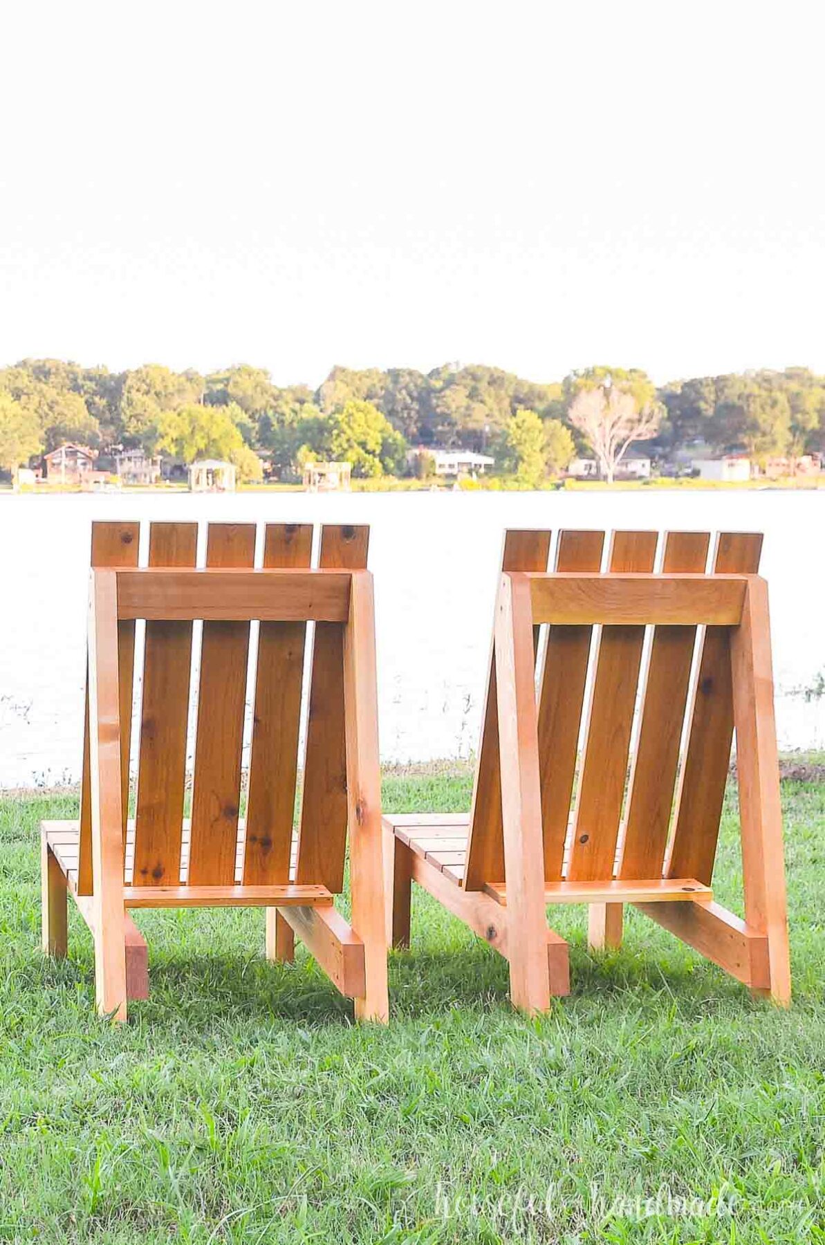 Back view of the modern outdoor chairs made from cedar 2x4 and 1x4 boards. 