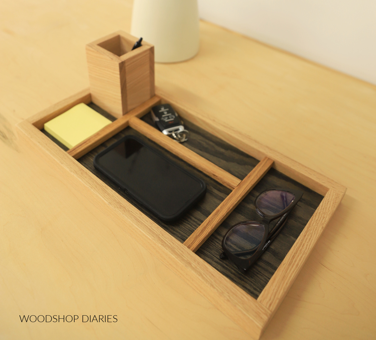 Catch all desk organizer by Woodshop Diaries.