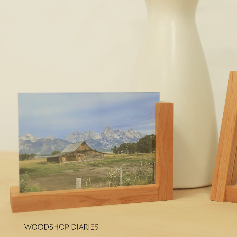 DIY photo frames from Woodshop Diaries. 