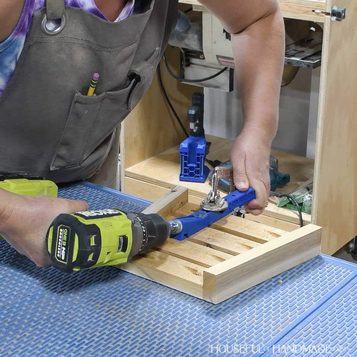 Adding pocket holes to the top of the front. 