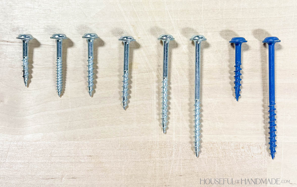 Row of various pocket hole screws.