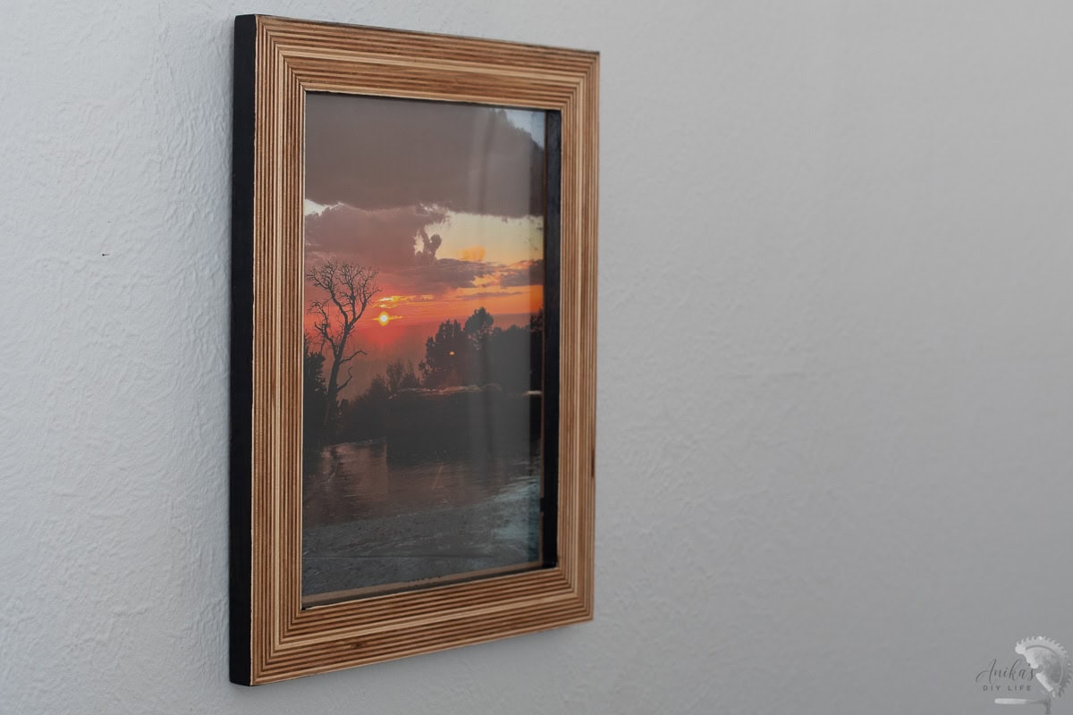 DIY-plywood-picture-frame-Anikas-DIY-Life-1200-2 Plywood picture frame from Anika's DIY Life.