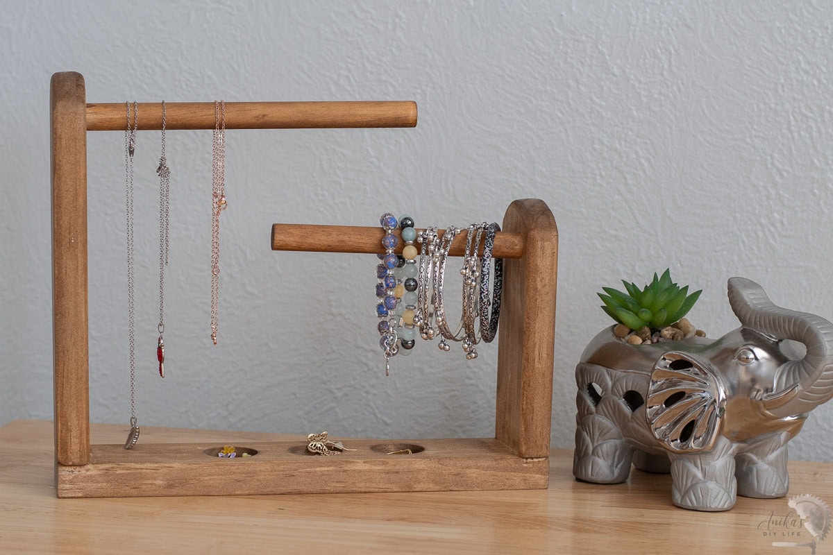 DIY-tabletop-jewelry-holder-Anikas-DIY-Life-1200-1 DIY wood jewelry holder from Anikas DIY life.