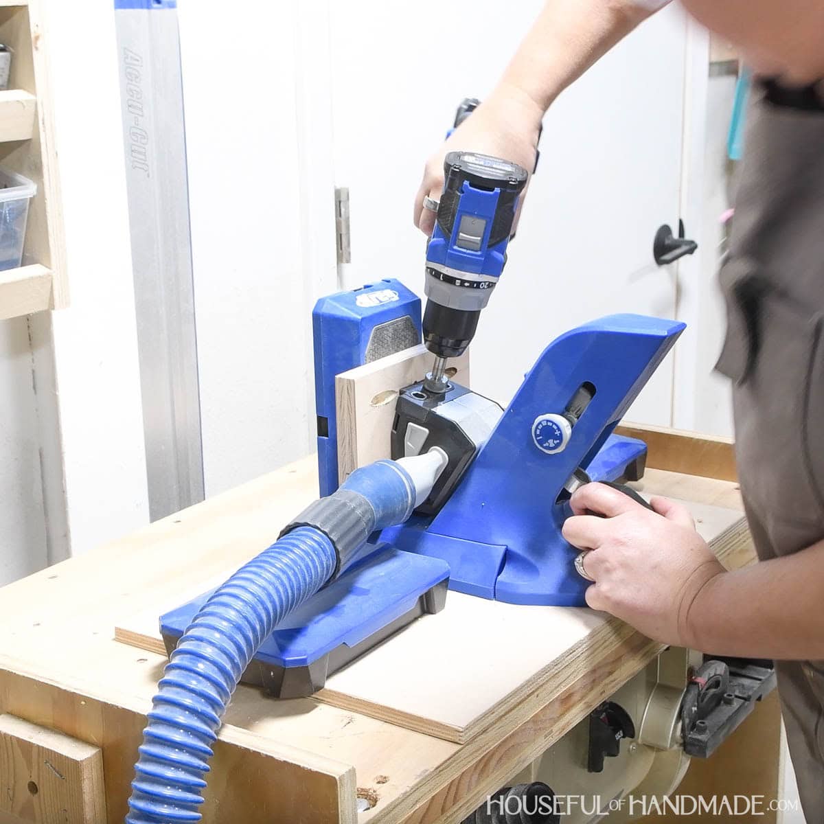 Drilling pocket holes with the Kreg 720pro jig.